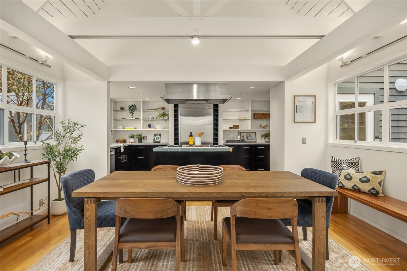 3560 Campbell Street NE, Bainbridge Island, WA 98110