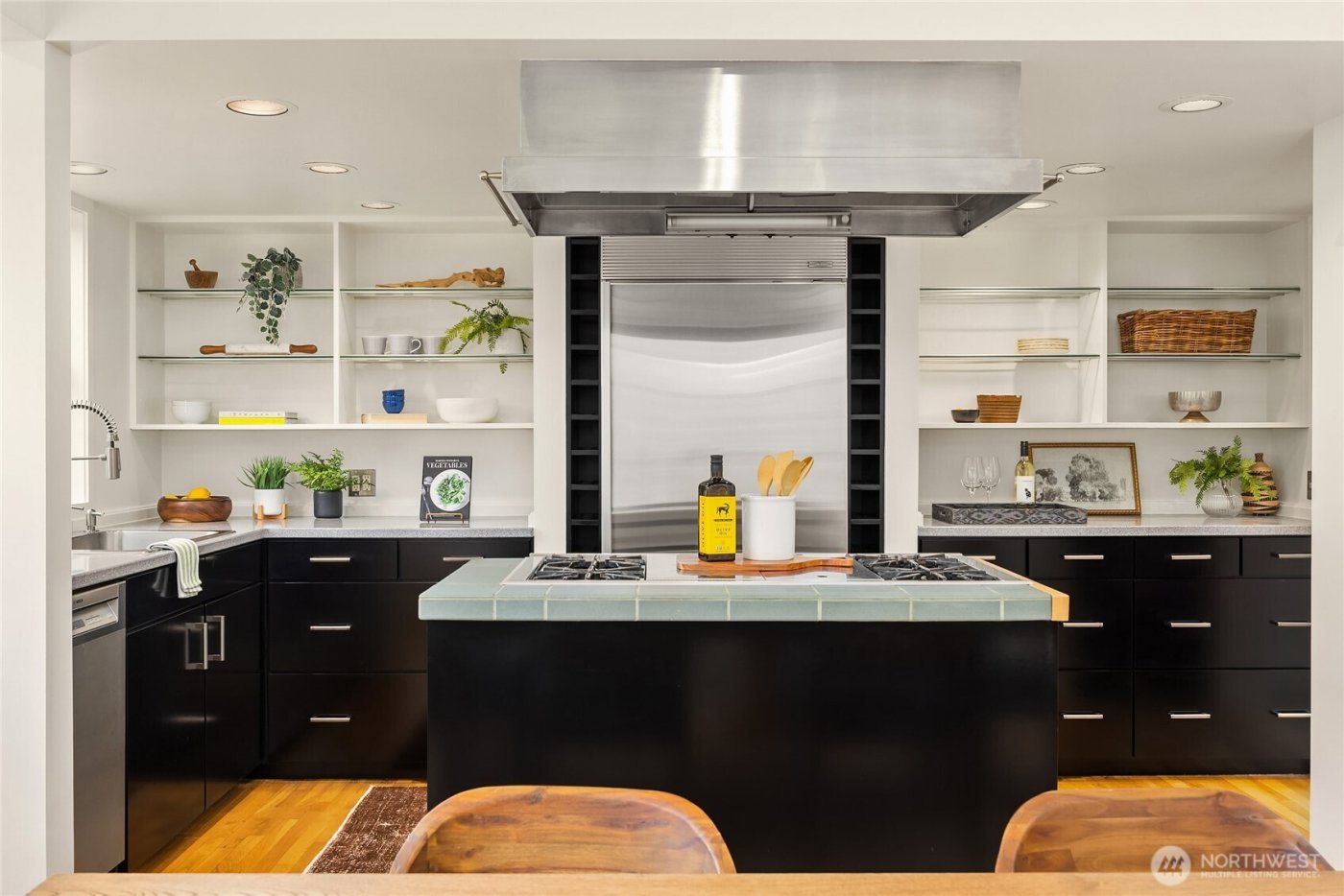 3560 Campbell Street NE, Bainbridge Island, WA 98110