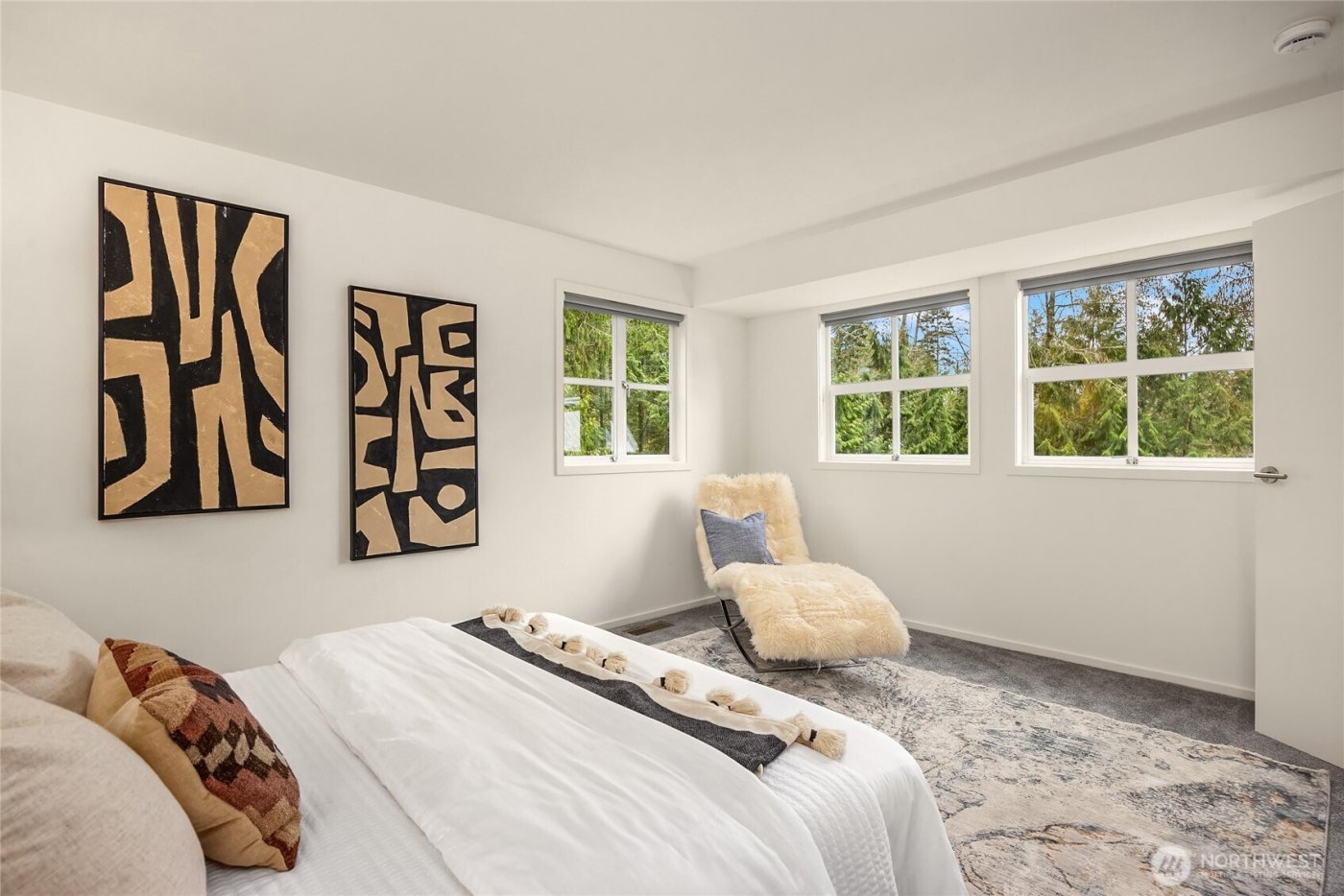 3560 Campbell Street NE, Bainbridge Island, WA 98110