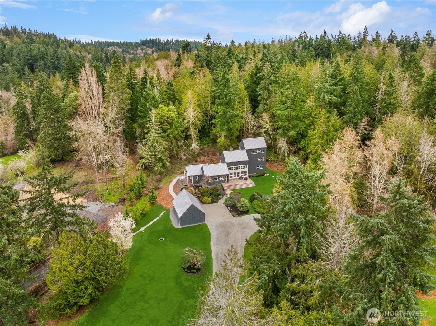 3560 Campbell Street NE, Bainbridge Island, WA 98110