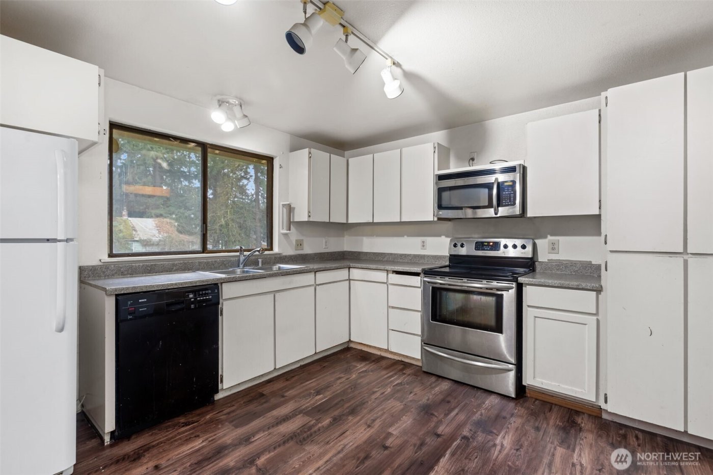 2638 SE Chasewood Court , Port Orchard, WA 98366