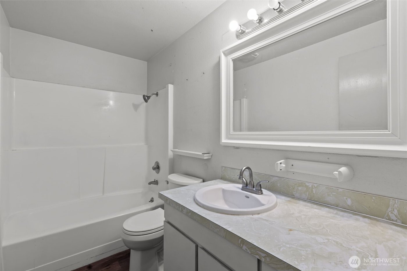 2638 SE Chasewood Court , Port Orchard, WA 98366