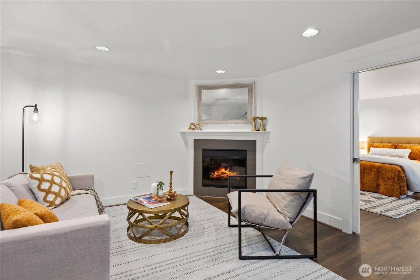 22910 90th Avenue W #D206, Edmonds, WA 98026