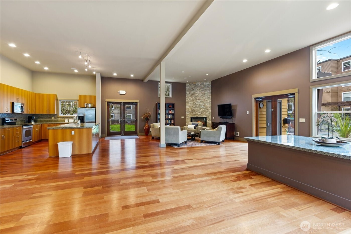 22910 90th Avenue W #D206, Edmonds, WA 98026