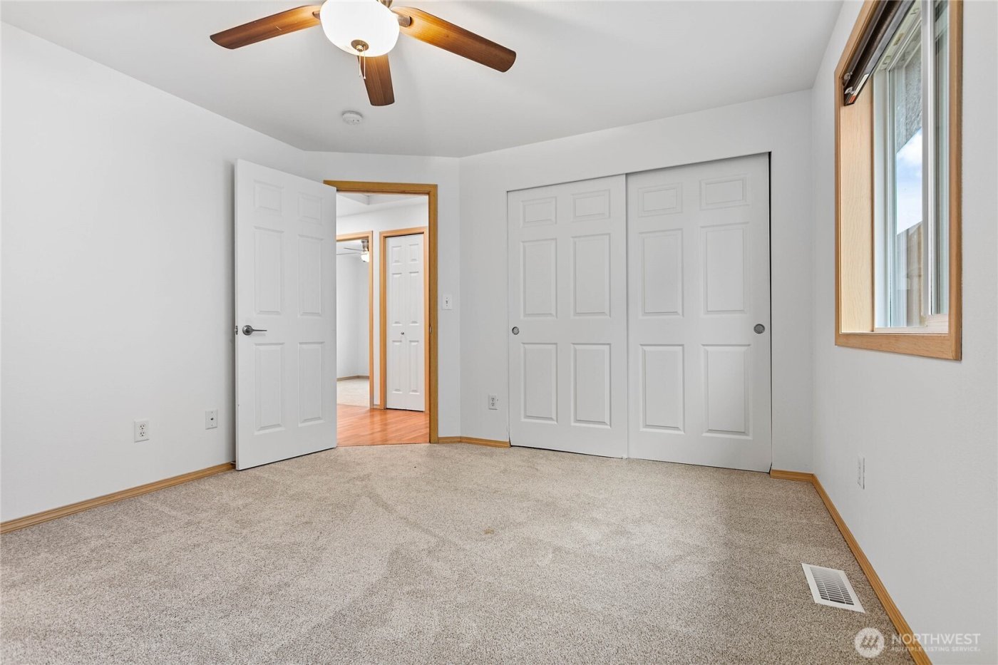 7439 Clamdigger Drive , Blaine, WA 98230