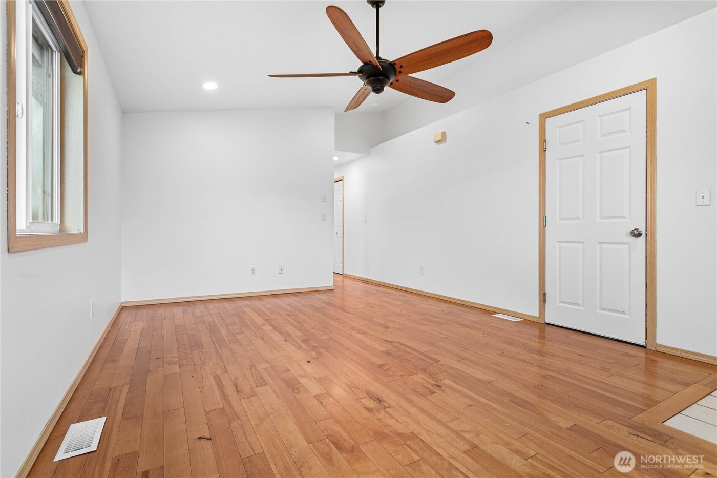 7439 Clamdigger Drive , Blaine, WA 98230