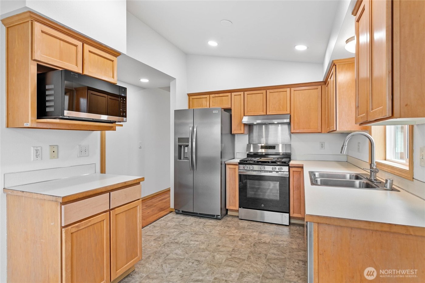 7439 Clamdigger Drive , Blaine, WA 98230