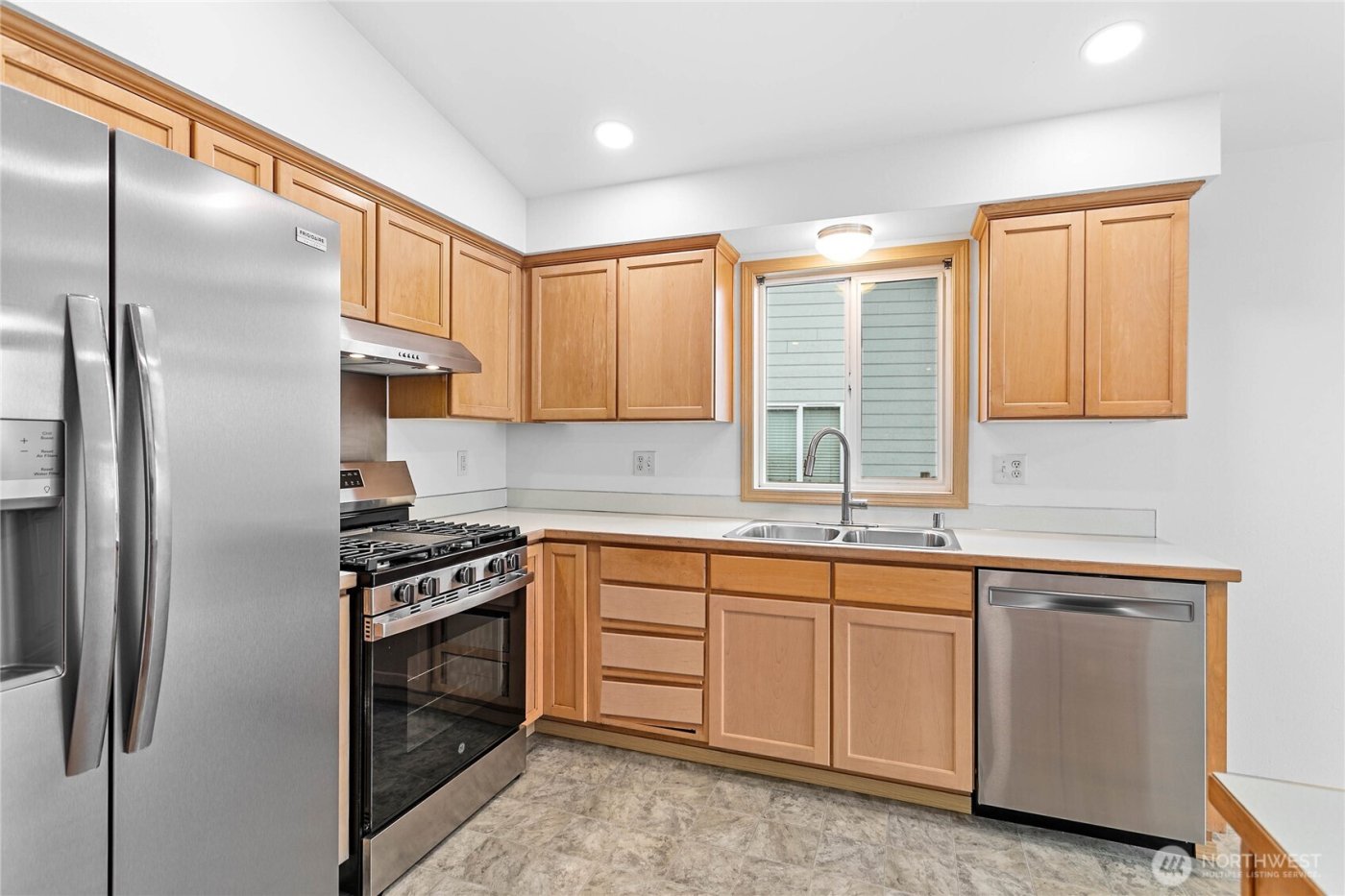 7439 Clamdigger Drive , Blaine, WA 98230