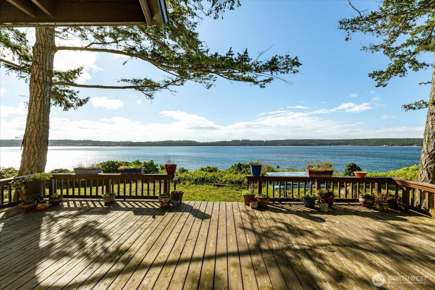 1677 Penn Cove Road , Oak Harbor, WA 98277