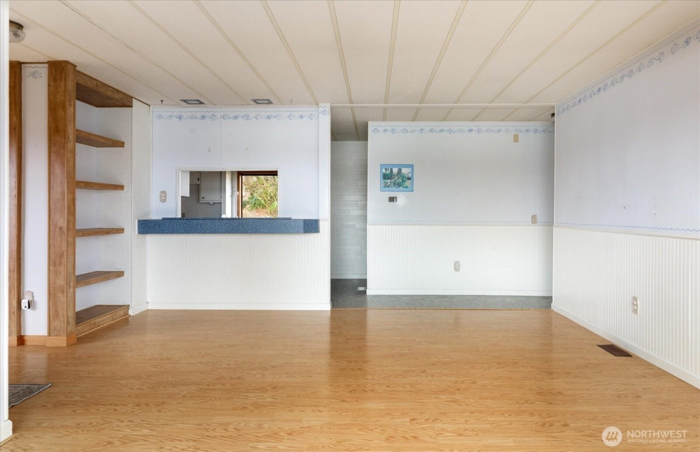 1677 Penn Cove Road , Oak Harbor, WA 98277