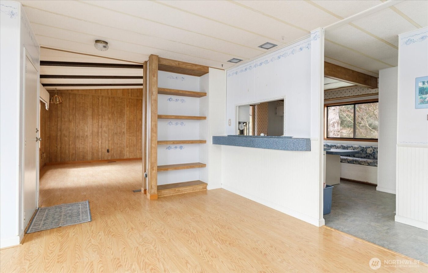 1677 Penn Cove Road , Oak Harbor, WA 98277