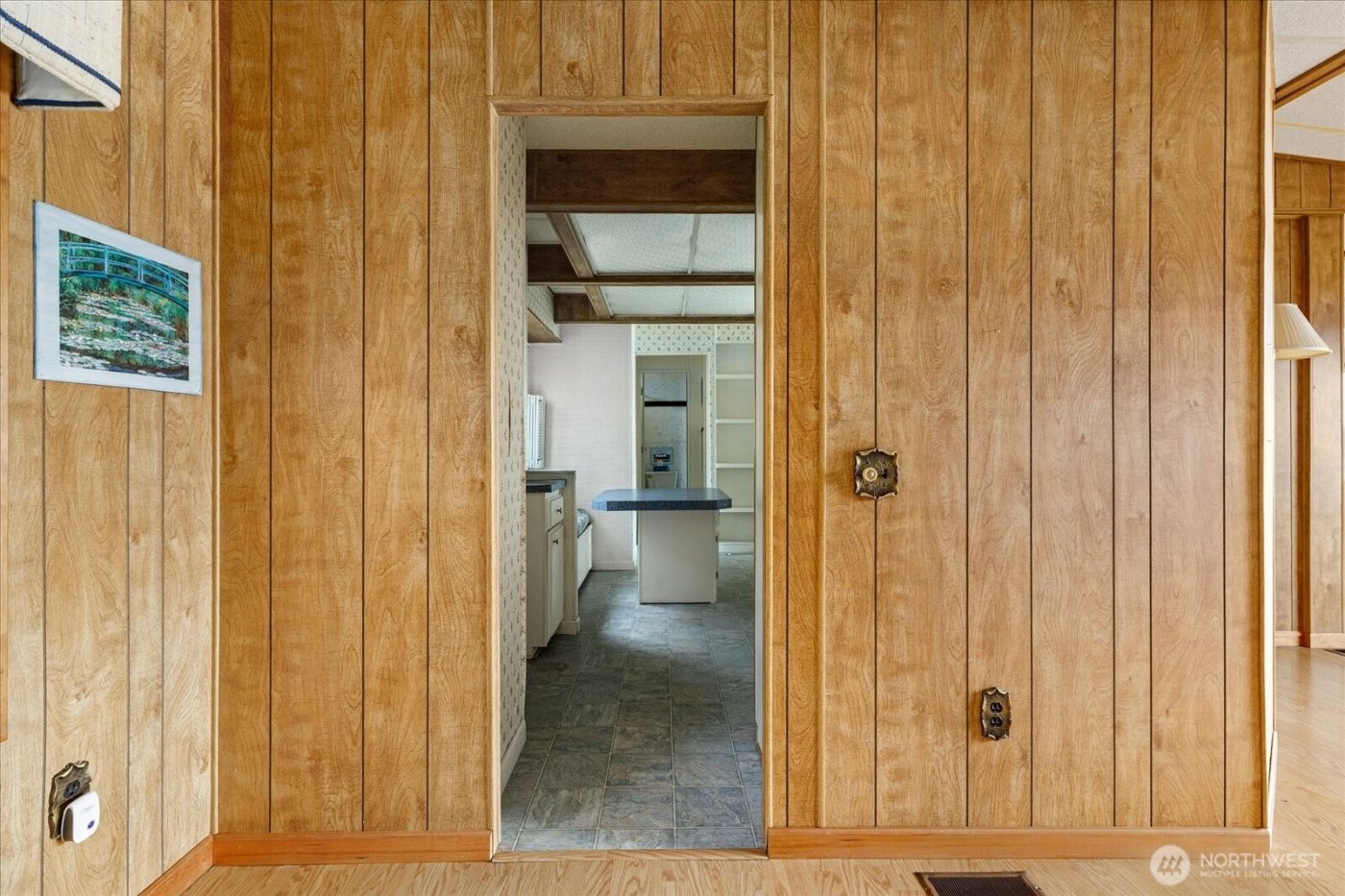 1677 Penn Cove Road , Oak Harbor, WA 98277