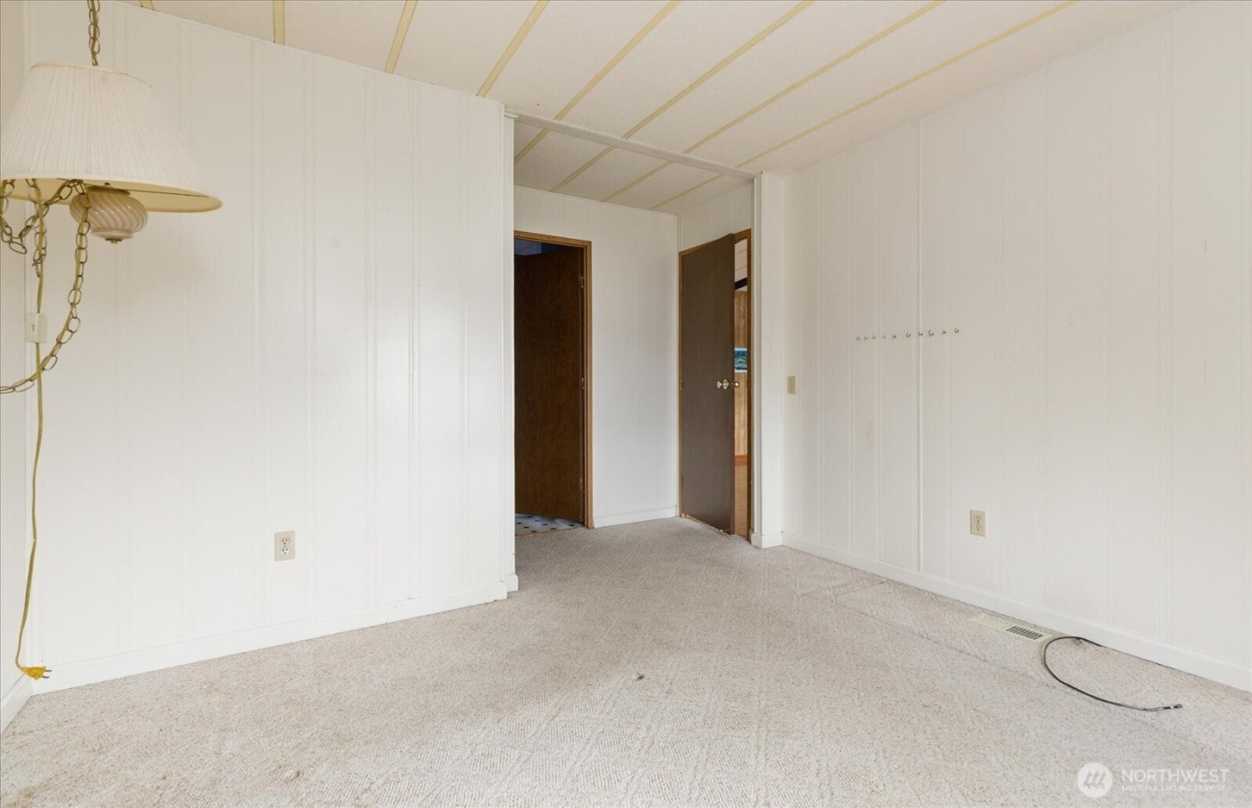 1677 Penn Cove Road , Oak Harbor, WA 98277