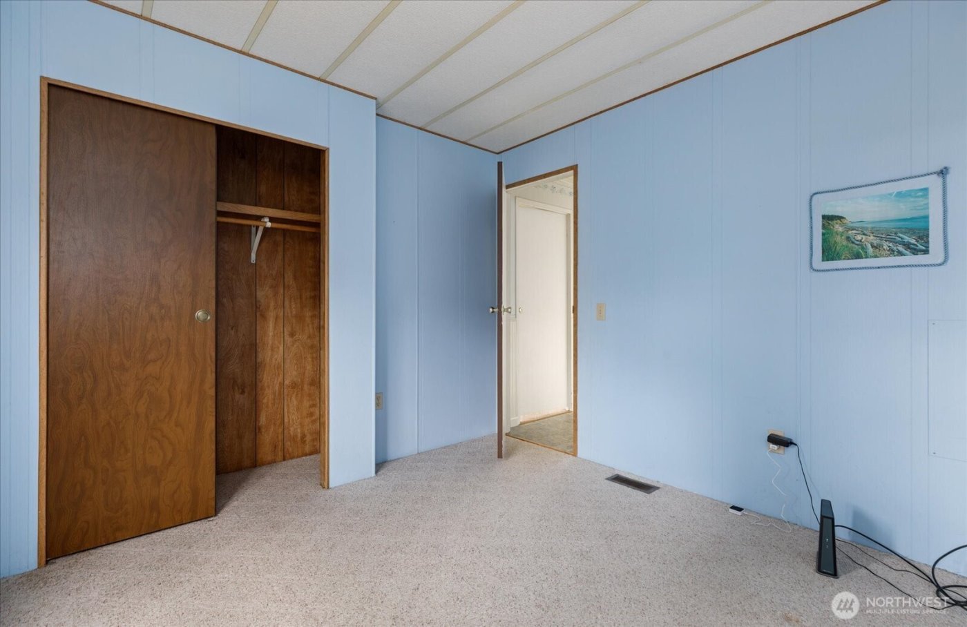 1677 Penn Cove Road , Oak Harbor, WA 98277