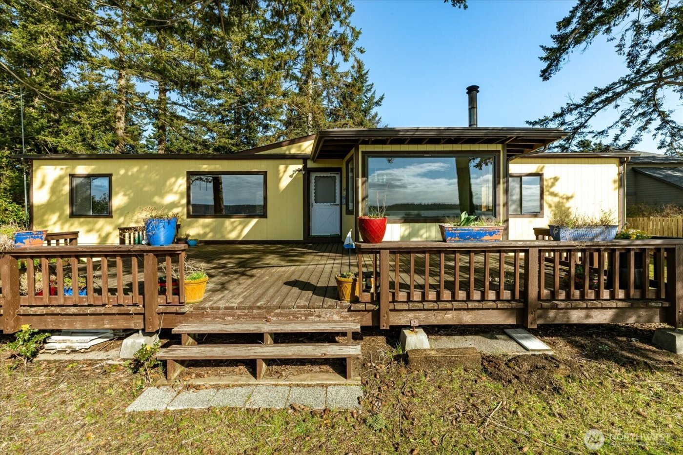 1677 Penn Cove Road , Oak Harbor, WA 98277