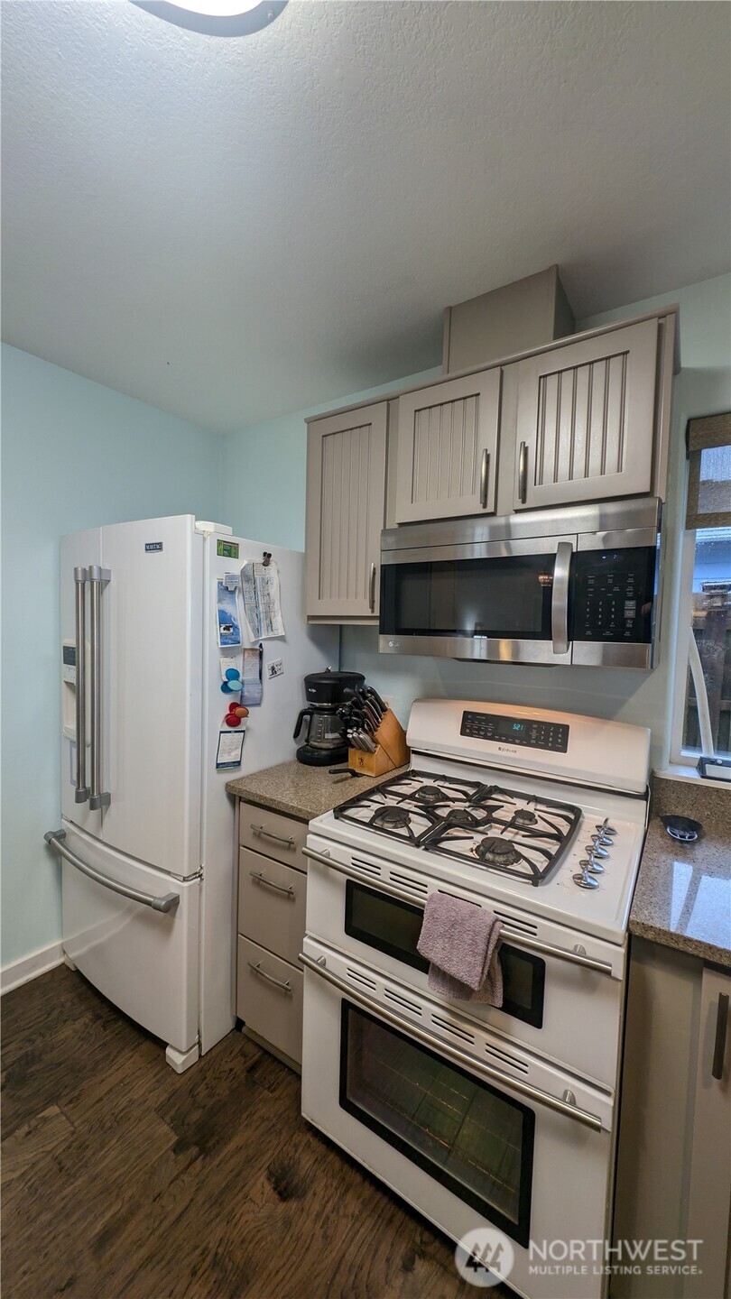 32805 J Place , Ocean Park, WA 98640