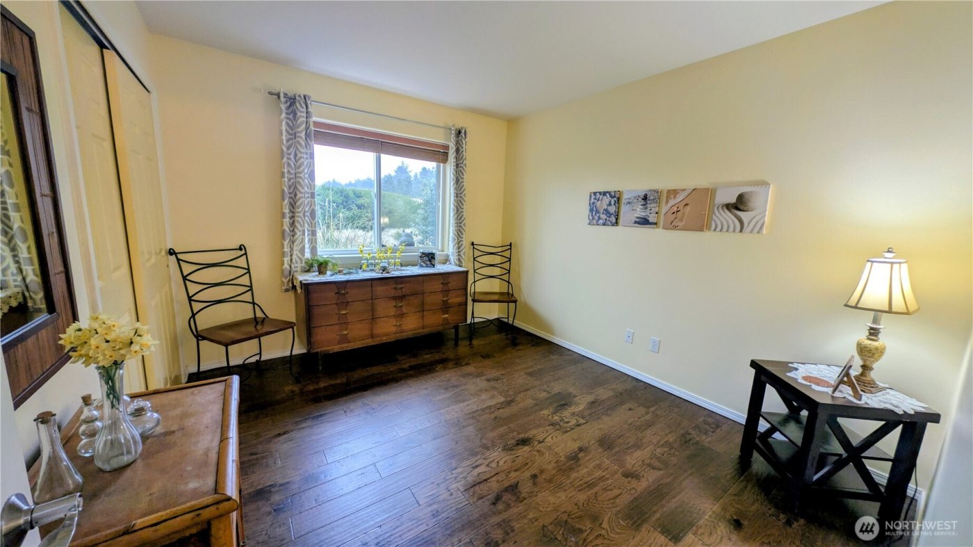 32805 J Place , Ocean Park, WA 98640