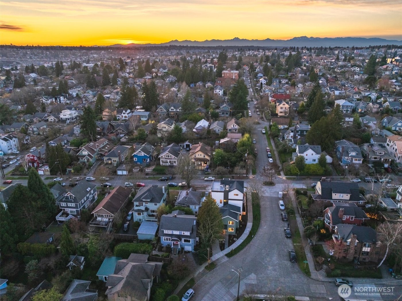 2509 N 42nd Street , Seattle, WA 98103