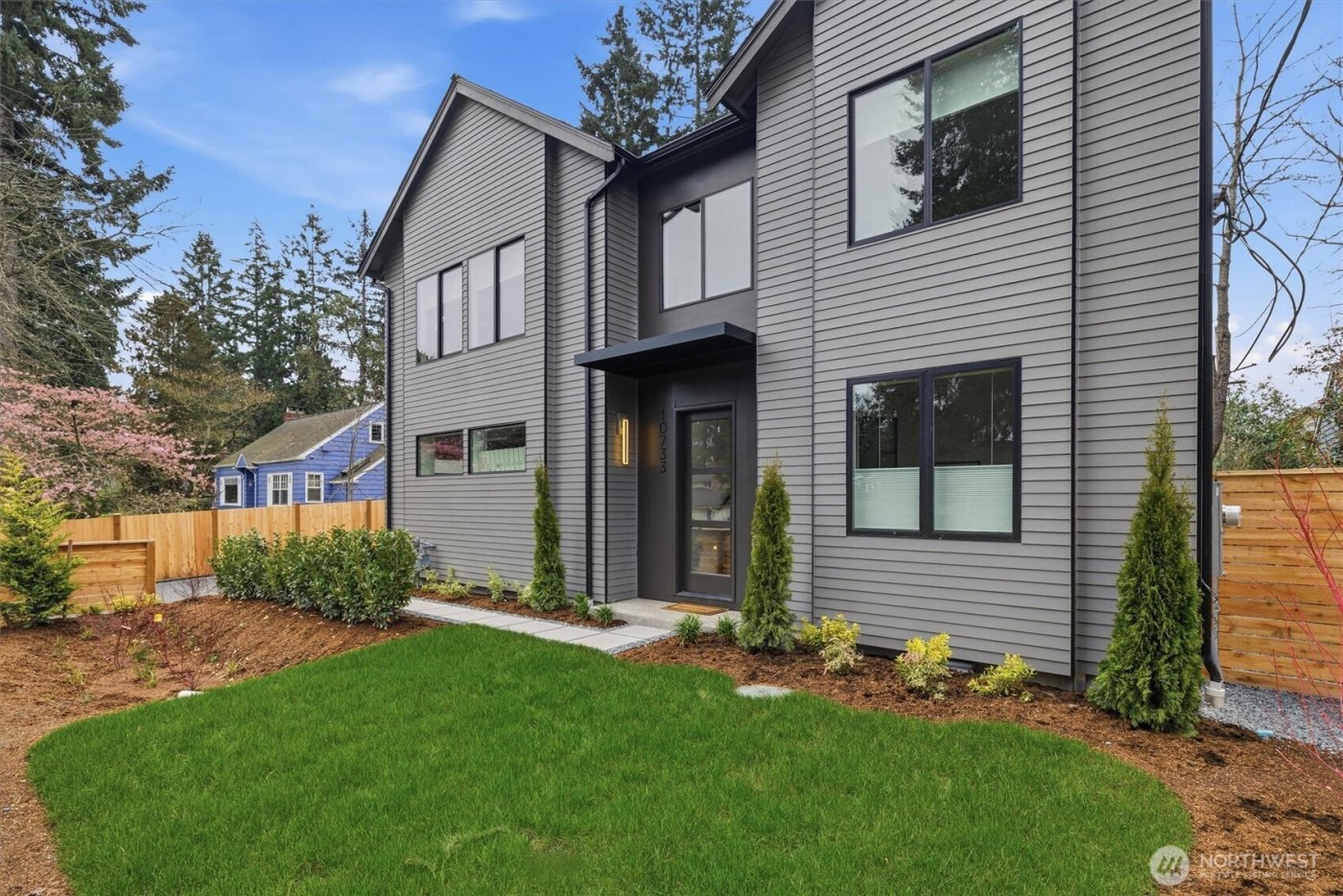 10733 17th Avenue NE, Seattle, WA 98125