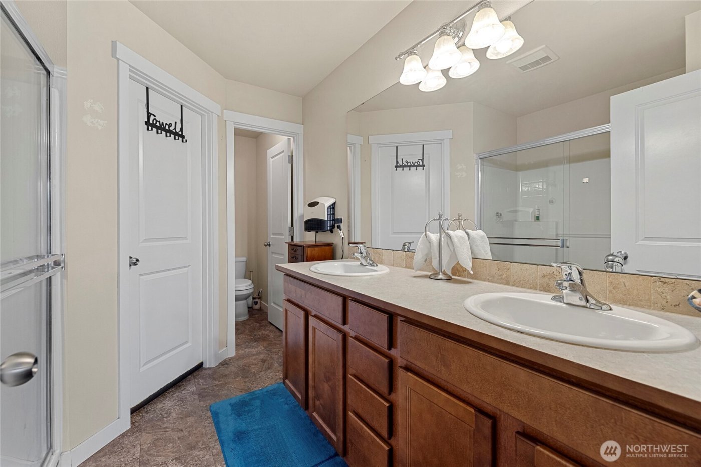 1712 Hillcrest Loop , Mount Vernon, WA 98274