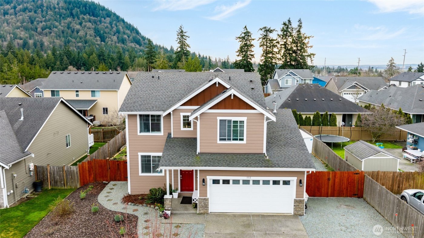 1712 Hillcrest Loop , Mount Vernon, WA 98274