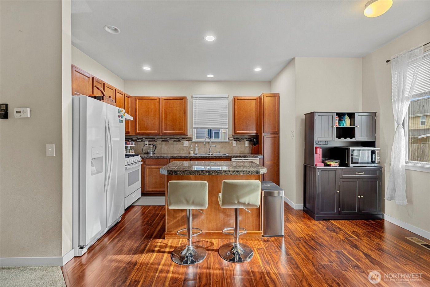 1712 Hillcrest Loop , Mount Vernon, WA 98274