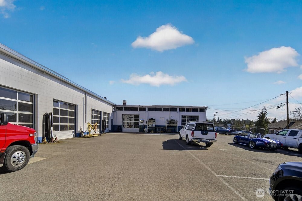 4829 196th Street SW, Lynnwood, WA 98036