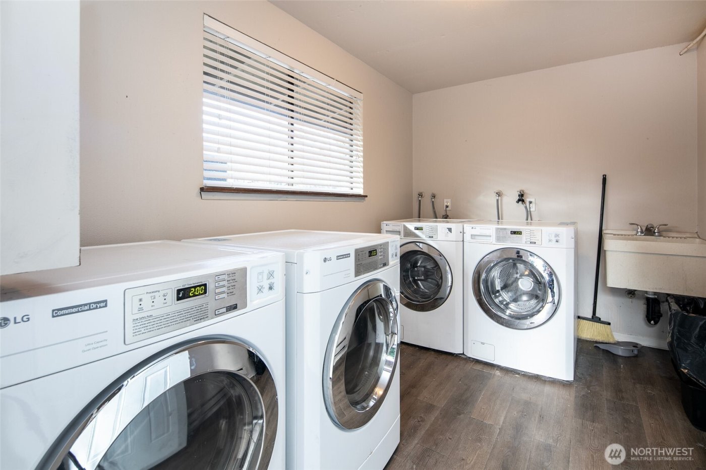 921 12th Avenue SE, Puyallup, WA 98372