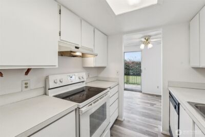 1003 S Pearl Street #B6, Tacoma, WA 98465 - Photo 8