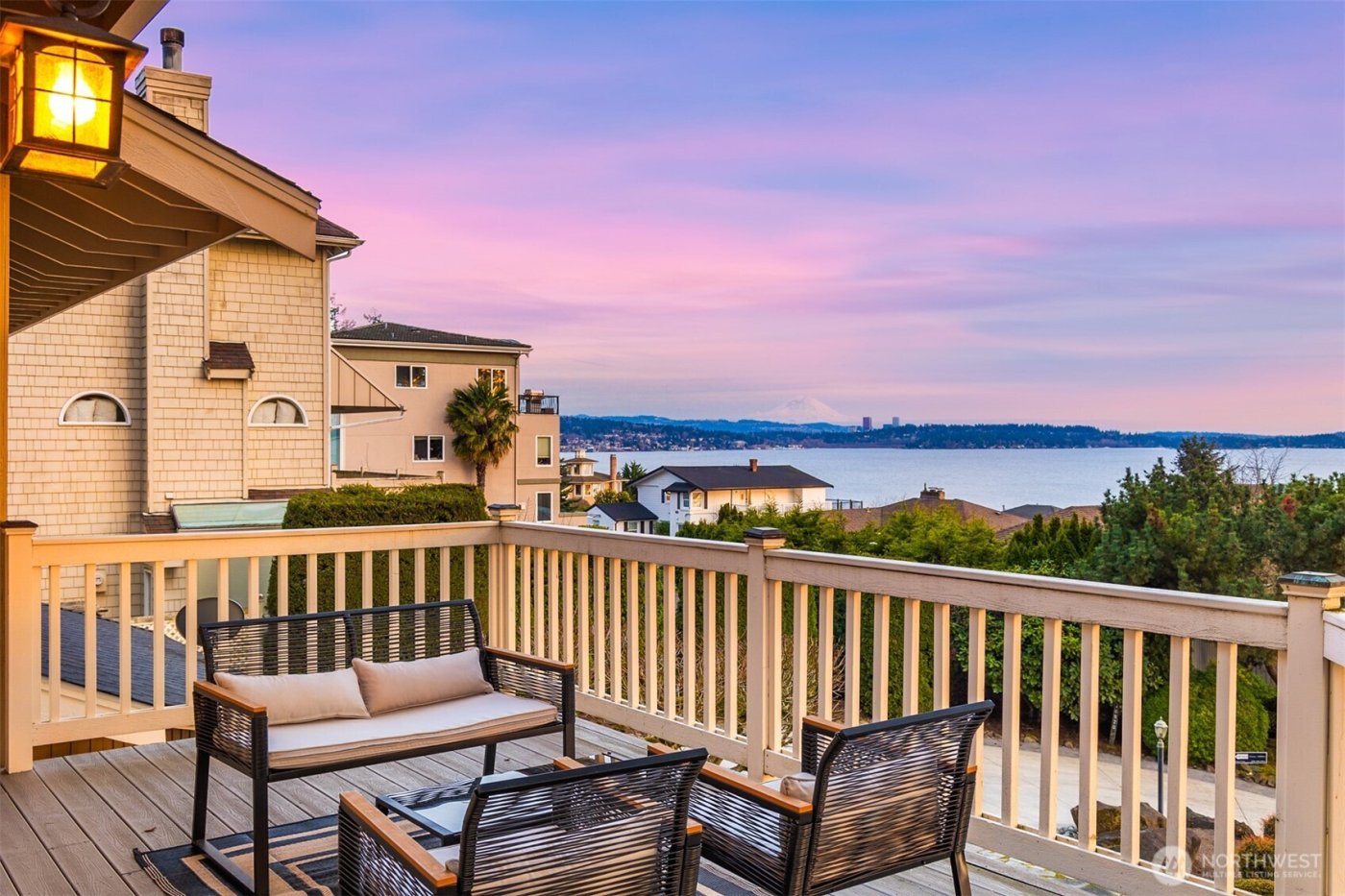 10920 80th Place NE, Kirkland, WA 98034