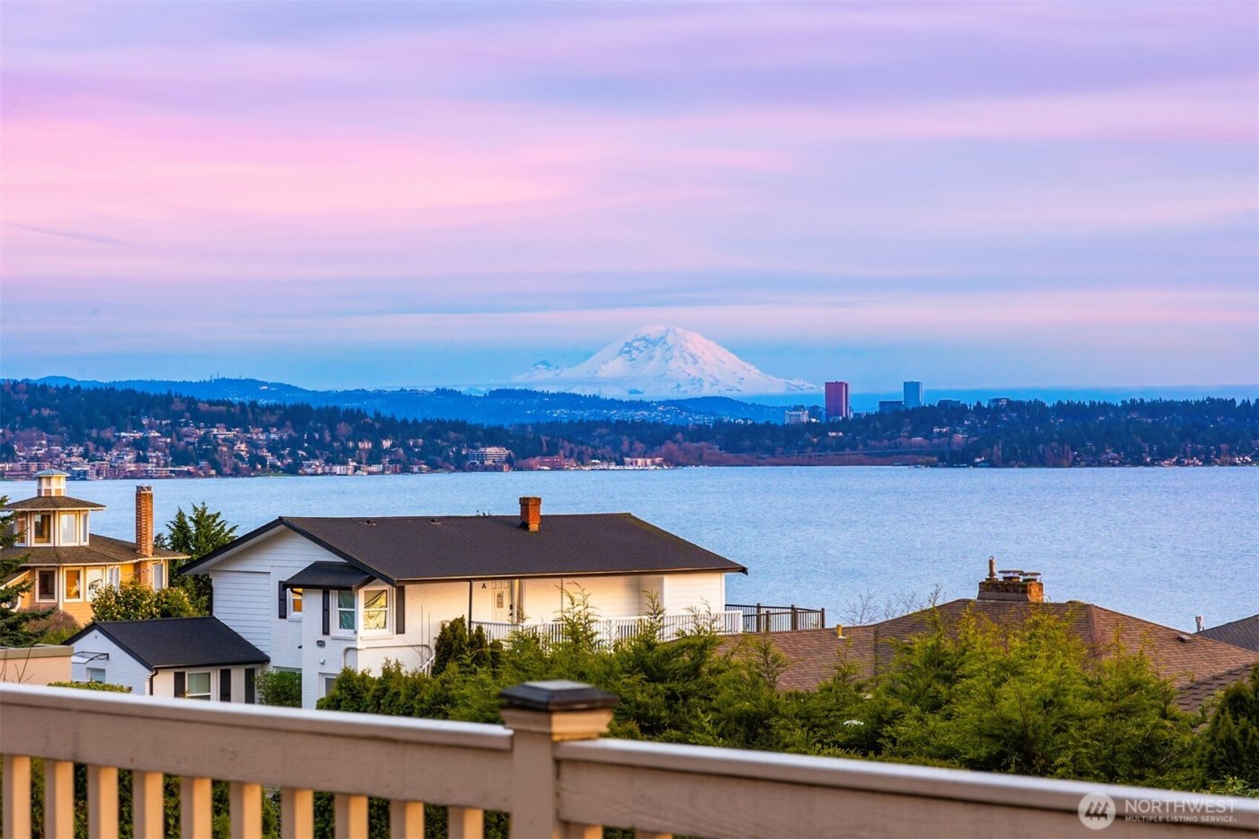 10920 80th Place NE, Kirkland, WA 98034