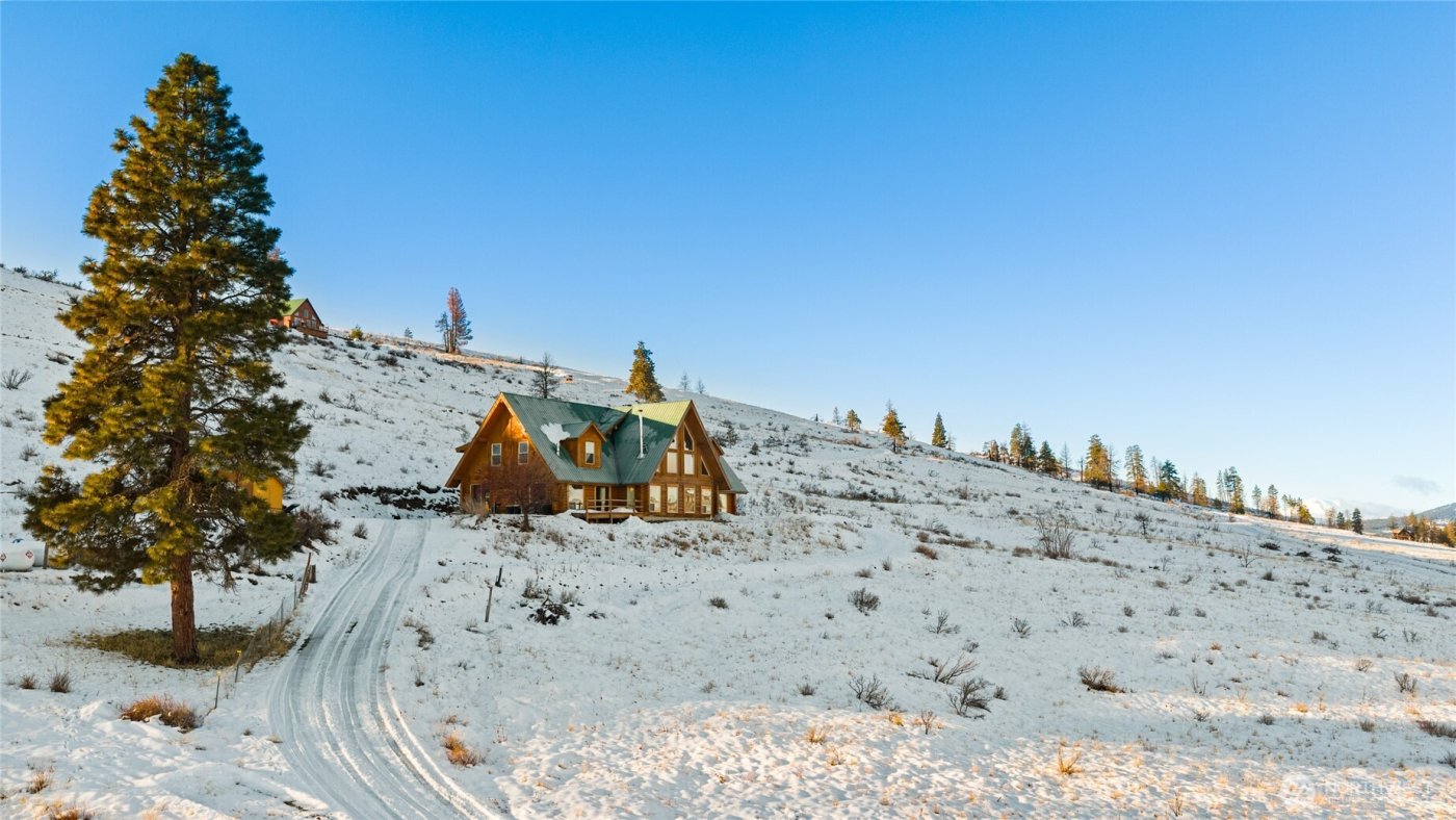 26200 N Wenas Road , Ellensburg, WA 98942