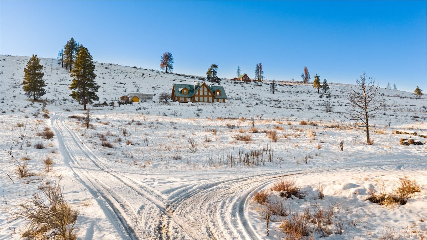 26200 N Wenas Road , Ellensburg, WA 98942