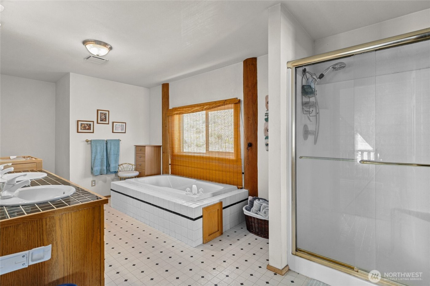 26200 N Wenas Road , Ellensburg, WA 98942