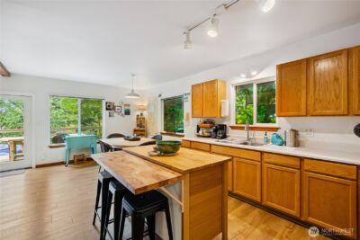 7370 Holiday Boulevard , Anacortes, WA 98221 - Photo 9