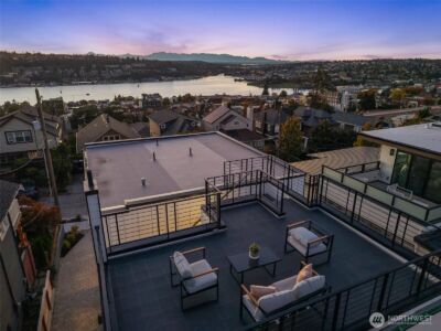 2214 Broadway E #B, Seattle, WA 98102 - Photo 1