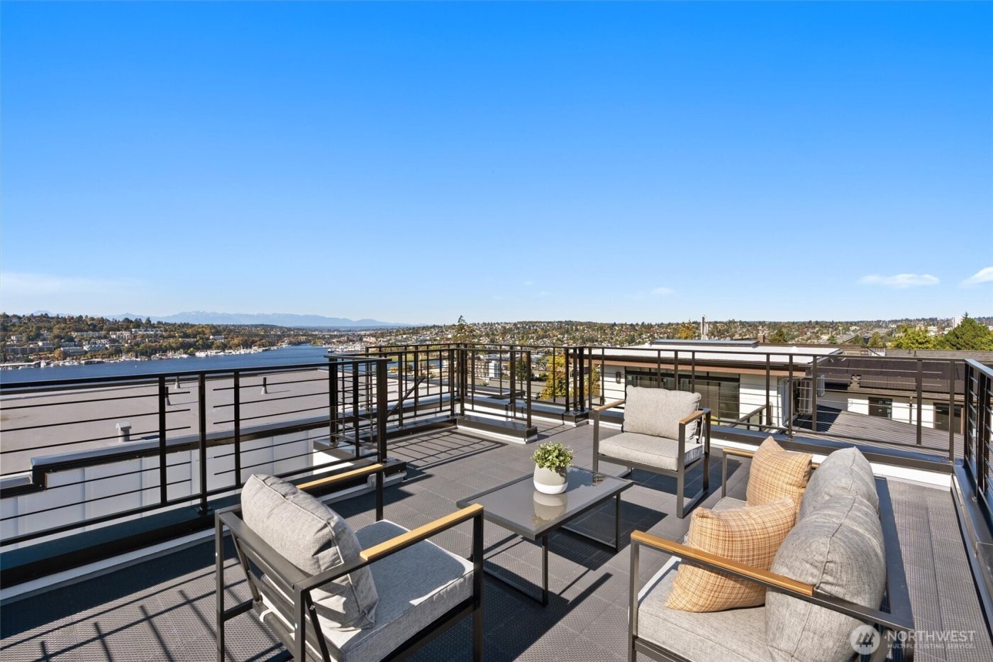 2214 Broadway E #B, Seattle, WA 98102