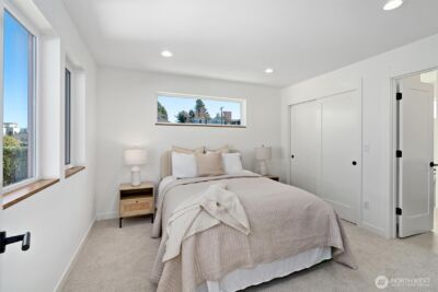 2214 Broadway E #B, Seattle, WA 98102 - Photo 13