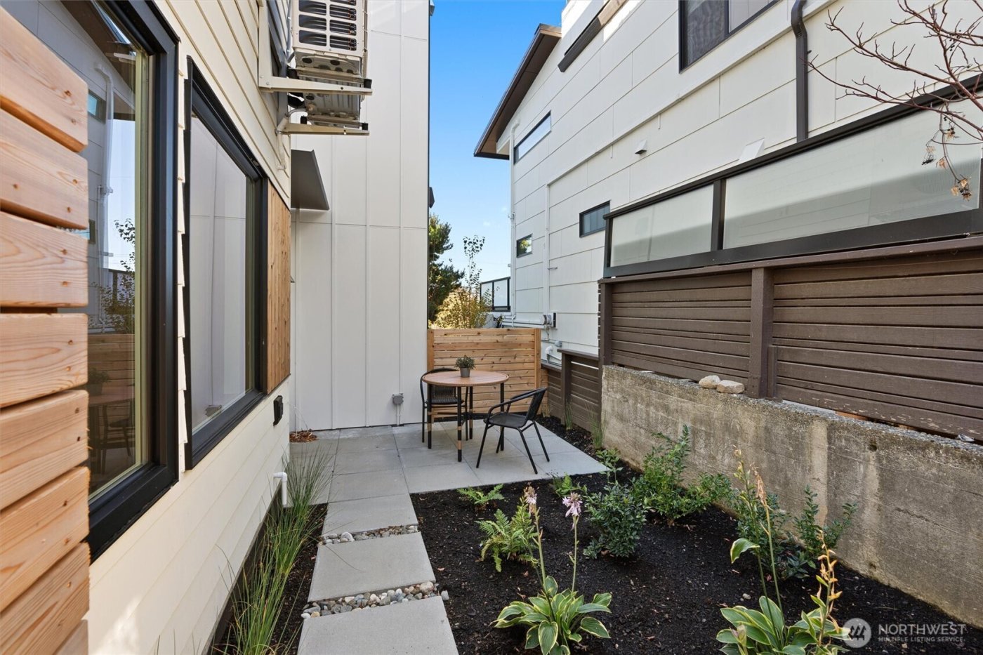 2214 Broadway E #B, Seattle, WA 98102