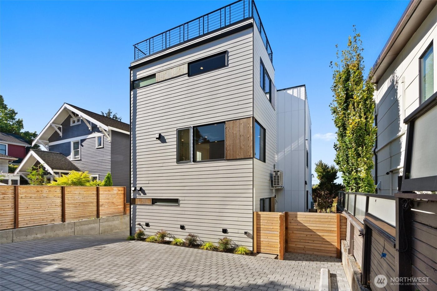 2214 Broadway E #B, Seattle, WA 98102