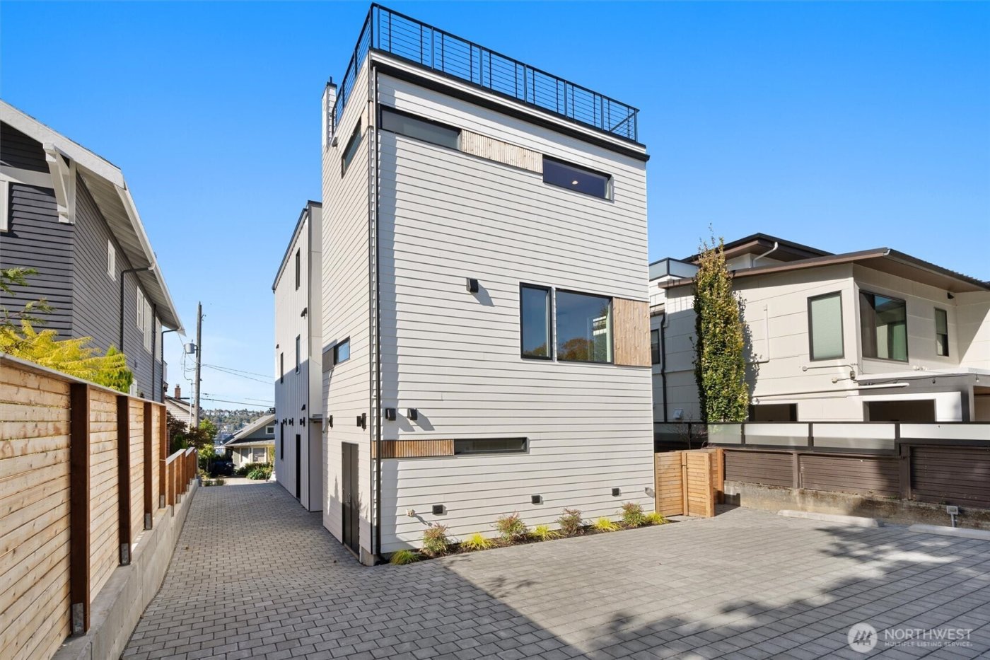 2214 Broadway E #B, Seattle, WA 98102