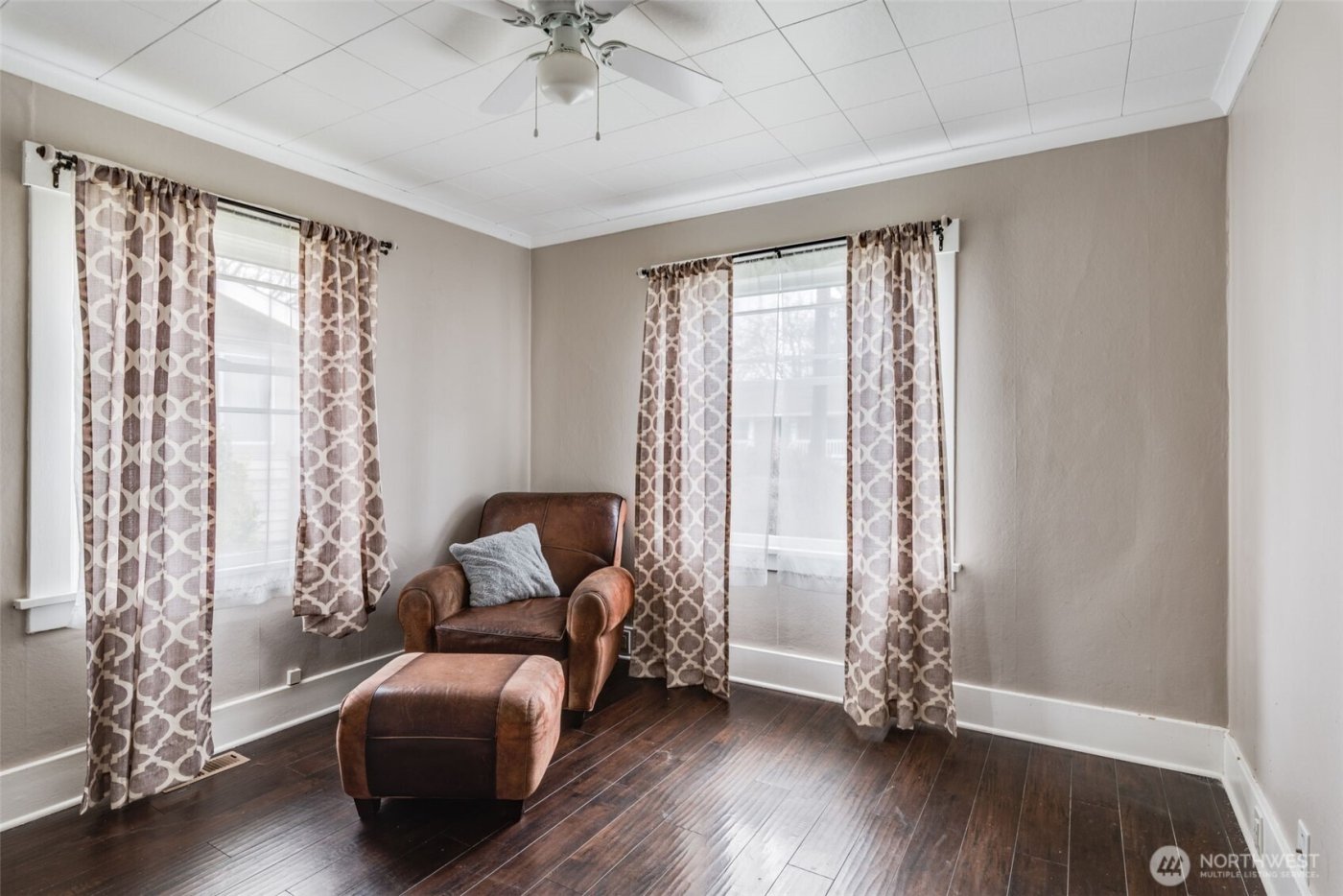 220 S 47th Street , Tacoma, WA 98408