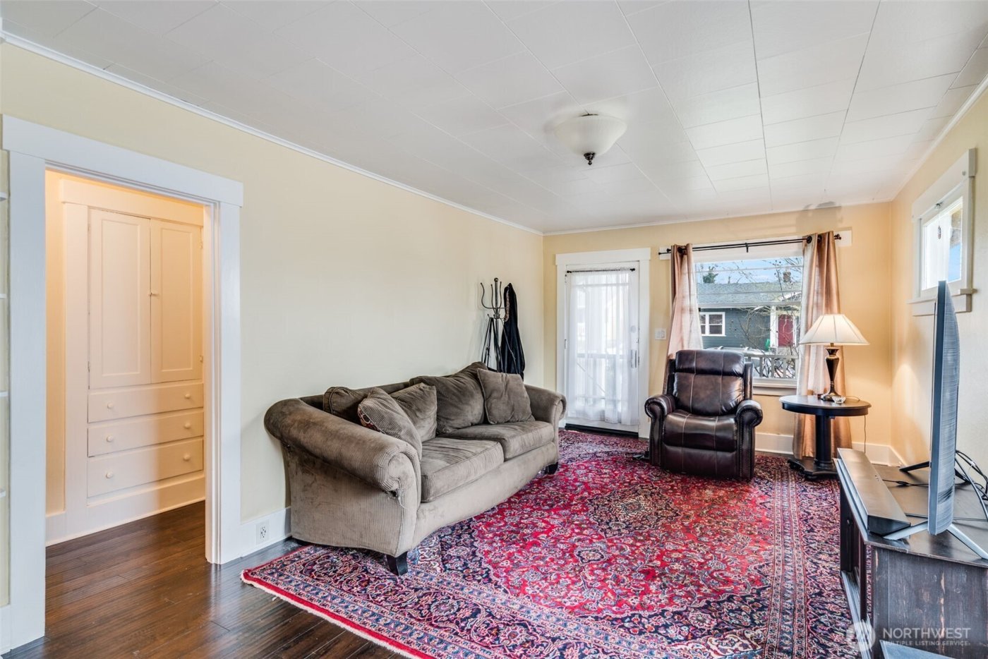 220 S 47th Street , Tacoma, WA 98408