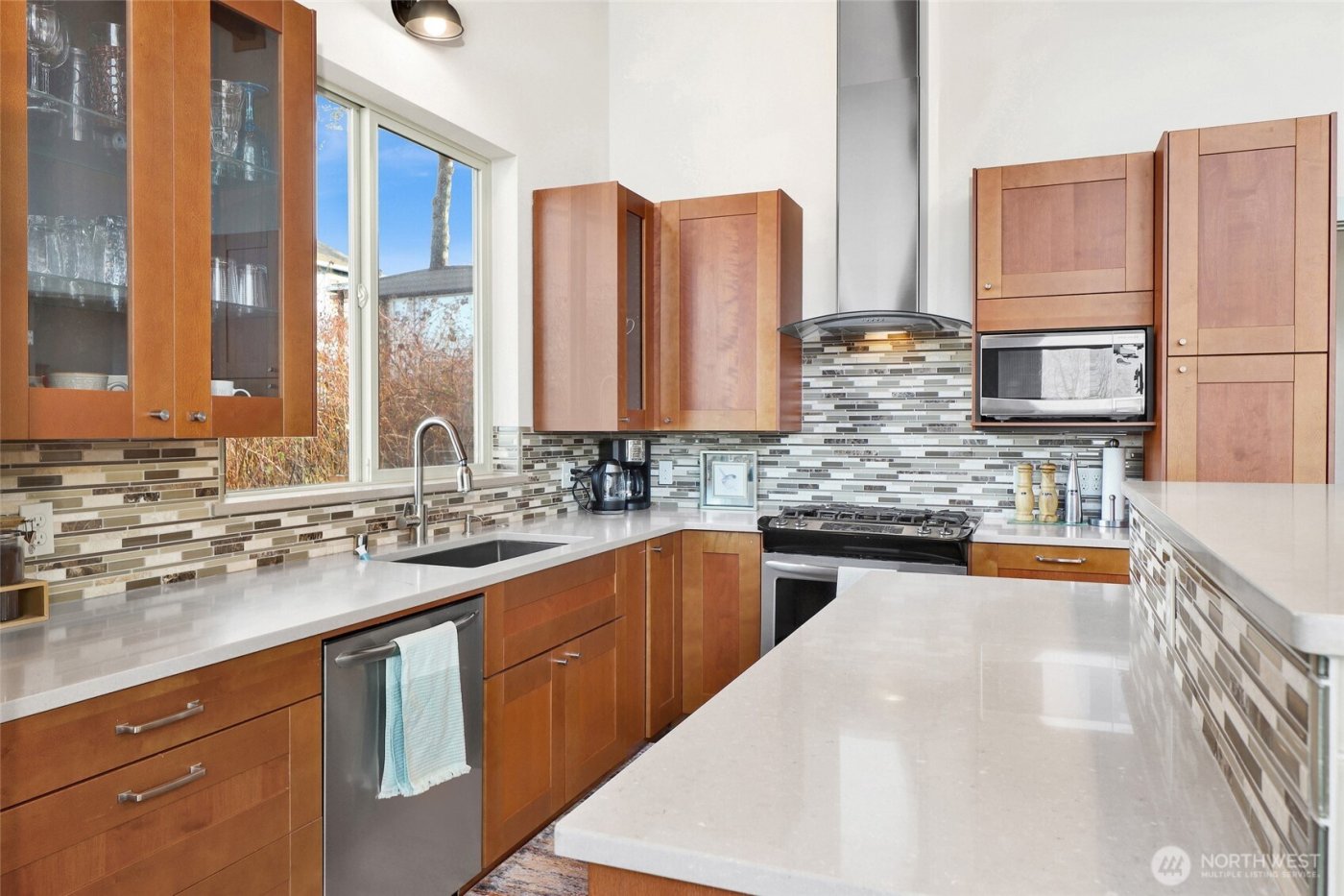 7444 Jackson Road , Blaine, WA 98230