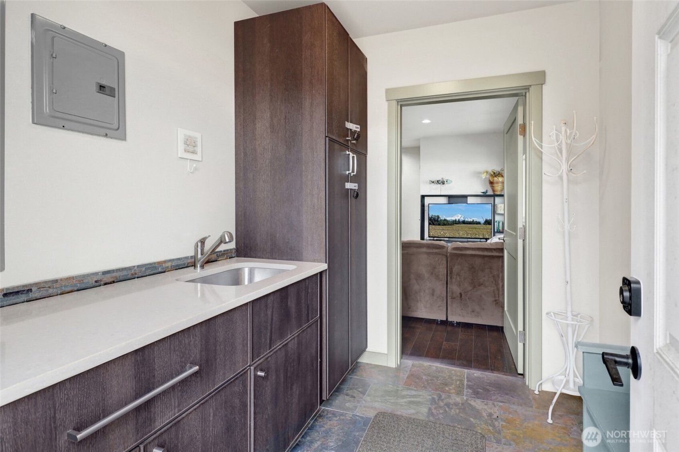 7444 Jackson Road , Blaine, WA 98230