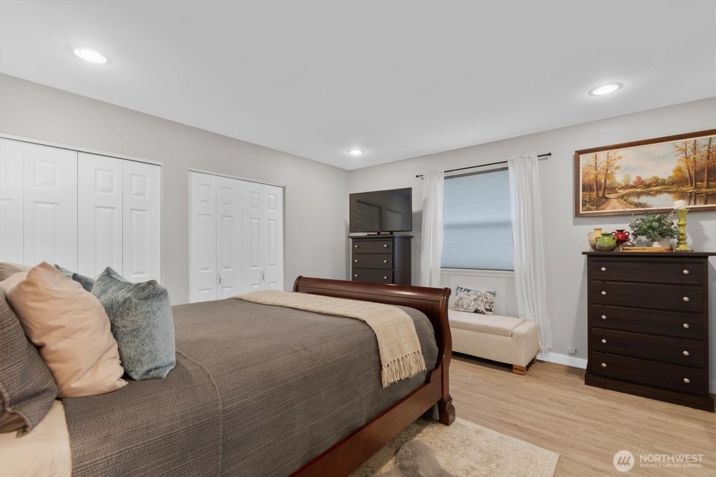 5 W Cape Horn Road , Cathlamet, WA 98612