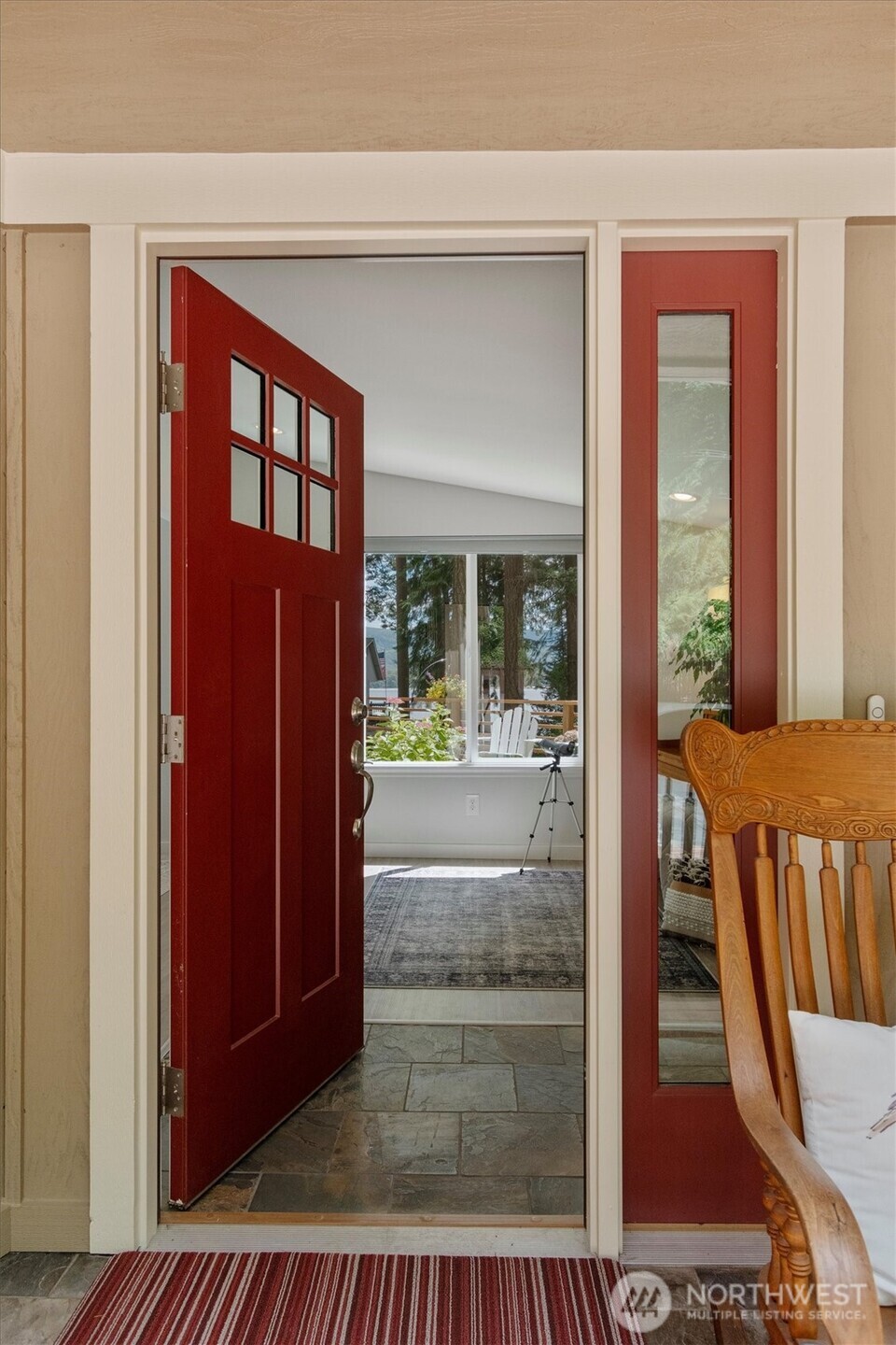 5 W Cape Horn Road , Cathlamet, WA 98612