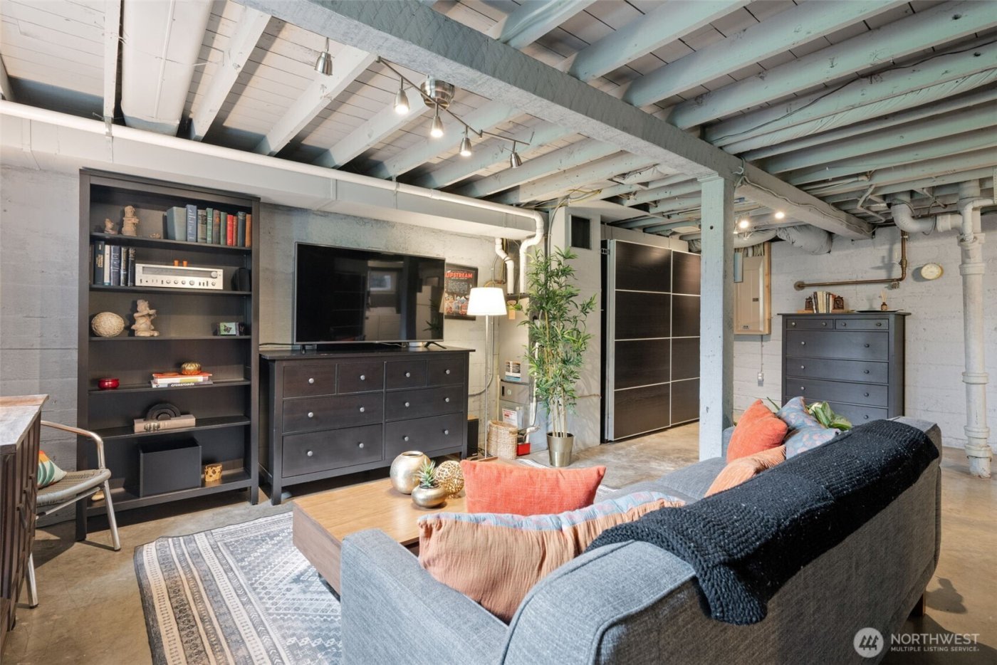 10238 7th Avenue SW, Seattle, WA 98146