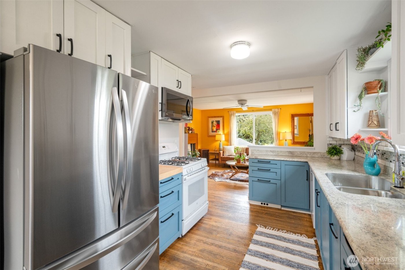 10238 7th Avenue SW, Seattle, WA 98146