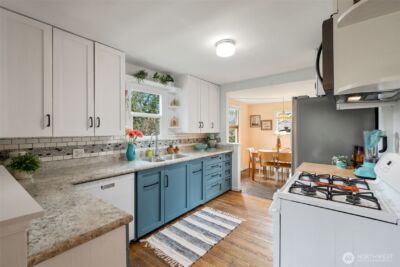 10238 7th Avenue SW, Seattle, WA 98146 - Photo 8